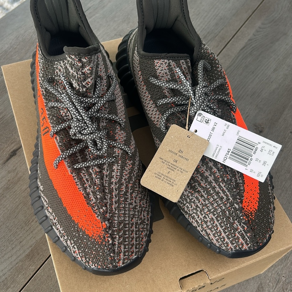 Yeezy 350 V2
